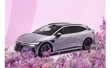 Беcштыревые доводчики дверей на Zeekr 007 2023-2025г