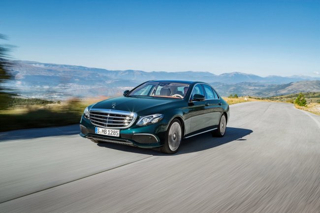 Бесштыревые доводчики дверей на Mercedes-Benz E-Class 2016-2024г